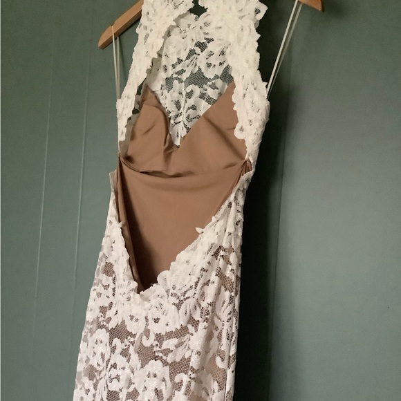 COPY - Grace Loves Lace Alexandra gown - Picture 11 of 14